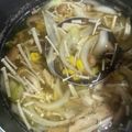 クック9P6O5D☆'s cooksnap of when they made コーン・しめじ・玉ねぎのコンソメスープ.