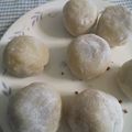 へにょま's cooksnap of when they made 白玉粉は高いから・・・だんご粉イチゴ大福.