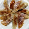 risuyama's cooksnap of when they made 油なしでもパリッ！簡単羽付き餃子の焼き方.