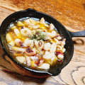 ちゃちゃまる26's cooksnap of when they made 紋甲イカのげそのアヒージョ炒め.