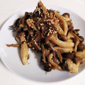 クックE662AA☆'s cooksnap of when they made 腸活に◎たっぷりきのこの甘辛生姜炒め.