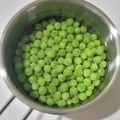 tamago大好き's cooksnap of when they made えんどう豆をシワにならずキレイに茹でる♡.