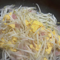 ＊ゆずぴー＊'s cooksnap of when they made もやしと玉子とベーコンの中華炒め.