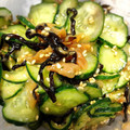 toshi♫'s cooksnap of when they made きゅうりと塩昆布の梅肉和え.