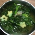 Yokchina's cooksnap of when they made 麩とほうれん草の味噌汁.