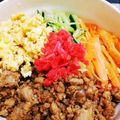 こじま･ジョフロワ's cooksnap of when they made ＊肉そぼろと卵そぼろ！二色丼＊.
