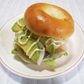 ＠迷子＠'s cooksnap of when they made ランチ☆生ハムとアボガドのベーグルサンド.