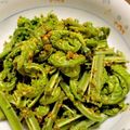 みっきいえっぐ's cooksnap of when they made 春の味覚☆こごみのごま和え.