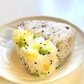 かっちゃん杉's cooksnap of when they made 枝豆と沢庵のおにぎり.
