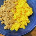 クックE7JAA4☆'s cooksnap of when they made 鶏そぼろの二色丼.