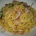NYamashita's cooksnap of when they made 休日ランチに♪ごま油が効いてるねぎ焼そば.