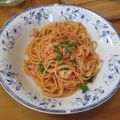 i_yokan's cooksnap of when they made 簡単♪えびのトマトクリームスパゲッティー.