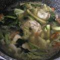 Yokchina's cooksnap of when they made 丸鶏餃子鍋.