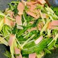ポムポムポヨコ's cooksnap of when they made 【レンジで簡単】水菜とベーコンのおひたし.