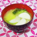 ふうはっちゃん's cooksnap of when they made 残った蒲鉾と春キャベツのお味噌汁.