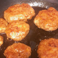kissxxx's cooksnap of when they made ★我が家の定番★照り焼きハンバーグ.