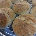 yukitarooo's cooksnap of when they made オリーブオイルのごまパン✿.