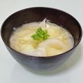 キンプリ's cooksnap of when they made 玉葱とじゃが芋のほっこりなお味噌汁.