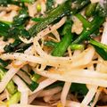 なーなちゃん's cooksnap of when they made ラーメン屋さんのにらもやしのにんにく醤油.