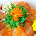 金魚のひらり's cooksnap of when they made 超簡単♪タレが激ウマ海鮮丼.