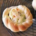 パグカップ's cooksnap of when they made 総菜パンの成型＊ツイストリング.
