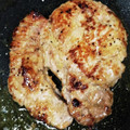 しーくれっと・らいふ's cooksnap of when they made 裏技 厚切ポークソテー美味し美し焼き方.
