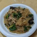ラリー＆サラ's cooksnap of when they made ●豚肉ときのこのピリ辛春雨炒め●.