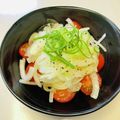 azbjbn's cooksnap of when they made 今しか出来ない新玉葱とトマトのサラダ.