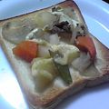 亜久里's cooksnap of when they made 和洋折衷？！★☆肉じゃがトースト☆★.