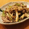 かなりんココりん's cooksnap of when they made 豚肉のキノコたっぷりサッパリヘルシー炒め.