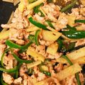 しろくま014's cooksnap of when they made ご飯が進む♪豚じゃがオイスター炒め♪＾＾.
