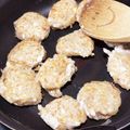クックE8LERT☆'s cooksnap of when they made 離乳食後期。豆腐とツナのおやき.