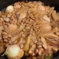 Yosaroh's cooksnap of when they made 手羽元と茹で玉子のほったらかし甘辛煮.