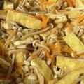 いくちゃんのキッチン's cooksnap of when they made 簡単もう一品♫えのきと油揚げの麺つゆ蒸し.