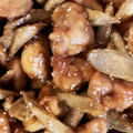 YUZUMARU1's cooksnap of when they made 鶏もも肉とごぼうの甘辛和え.