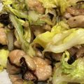 yossheep's cooksnap of when they made 鶏ももとキャベツの塩コンブバター炒め.