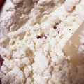 levino's cooksnap of when they made 春です！よもぎを摘んでよもぎ苺大福作ろう.