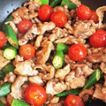 andy☆♪☆'s cooksnap of when they made 疲労回復♪豚肉とオクラとトマトの甘酢炒め.