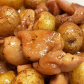 nenona's cooksnap of when they made 小さいじゃが芋と鶏肉の皮付き甘辛揚げ煮.
