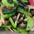 sakikoママ's cooksnap of when they made 簡単♩小松菜としめじの梅塩昆布和え.