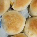 camel♪'s cooksnap of when they made 焼きカレーパン✿手ごねで♡.