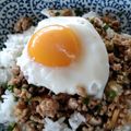 KannoPopo's cooksnap of when they made 豚ひき肉丼☆肉まん味.