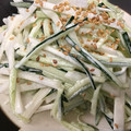 葉月優希's cooksnap of when they made ばあばｧの超簡単大根サラダ!ゆりさん風.