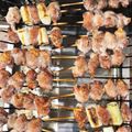 がっつママ's cooksnap of when they made 激安 豚コマ丸めて串焼き 豚串&ネギマ.
