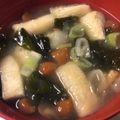 ベティ３'s cooksnap of when they made なめことワカメの味噌汁♪ツルツル食感！.