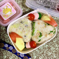 ふたごゆき's cooksnap of when they made ❁鮭フレと青葱と胡椒のおむすび❁.