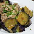 liasis's cooksnap of when they made 茄子と豚肉のオイスターソース炒め.