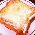 mahotere's cooksnap of when they made はちみつバタークリームチーズのせトースト.