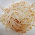 まーく71's cooksnap of when they made 鍋ひとつで作る♡手間無しもやしナムル.