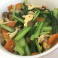 さおりん@料理特訓中's cooksnap of when they made 小松菜としめじの牛肉炒め★にんにく添え.